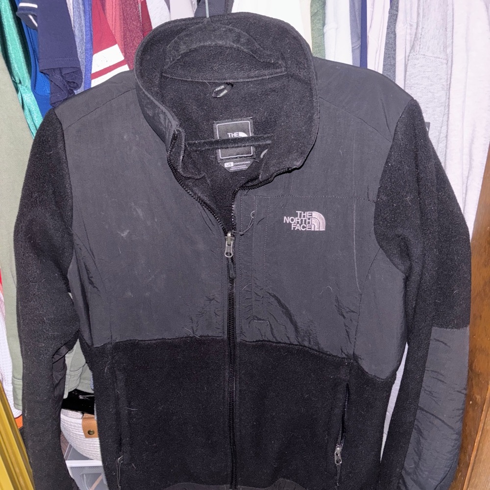 The North Face Women’s Black fleece Jacket